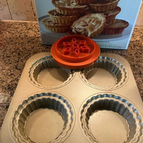 Williams Sonoma Mini Pie Baking Set with Cookbook - Picture 5 of 7